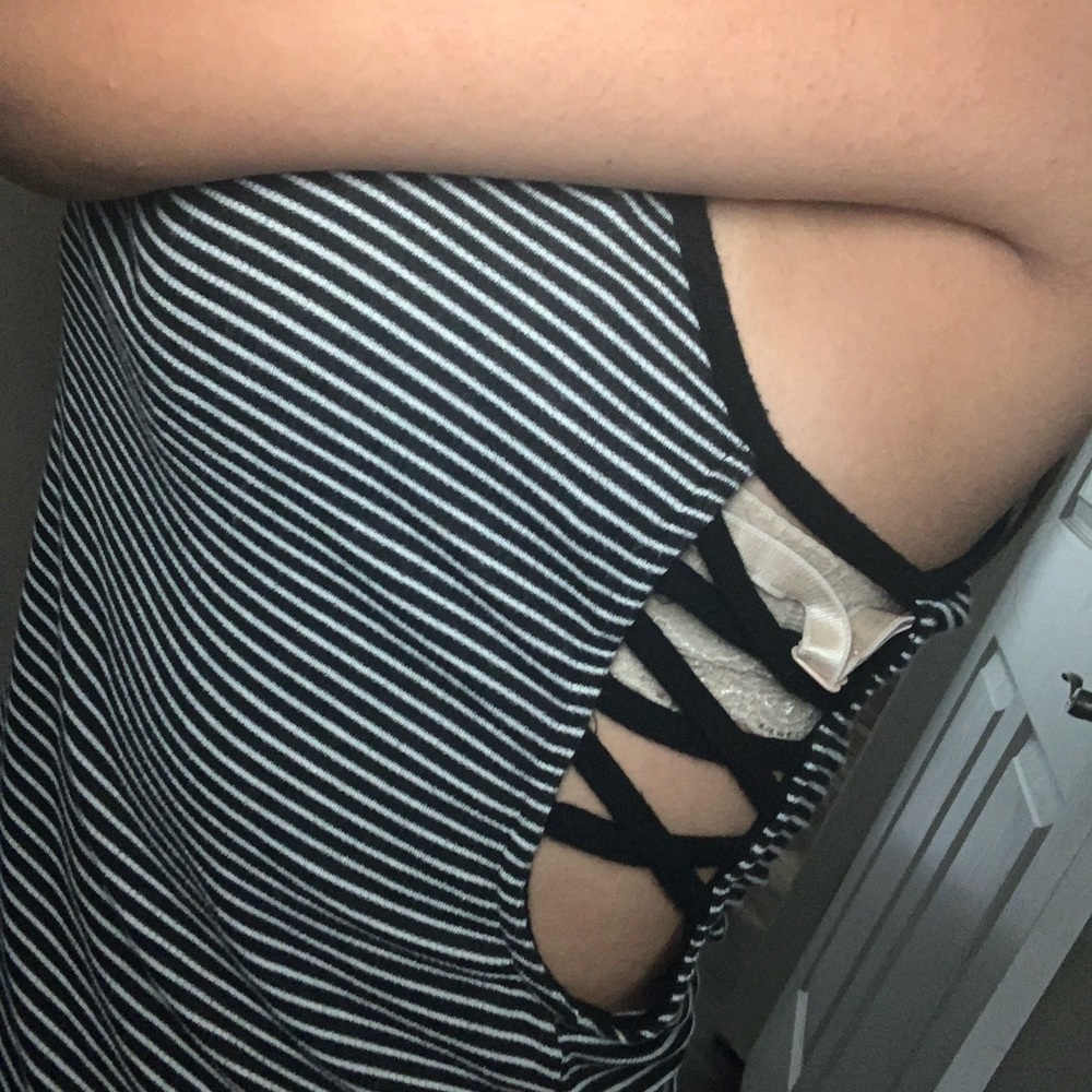 Top - Picture 3 of 3